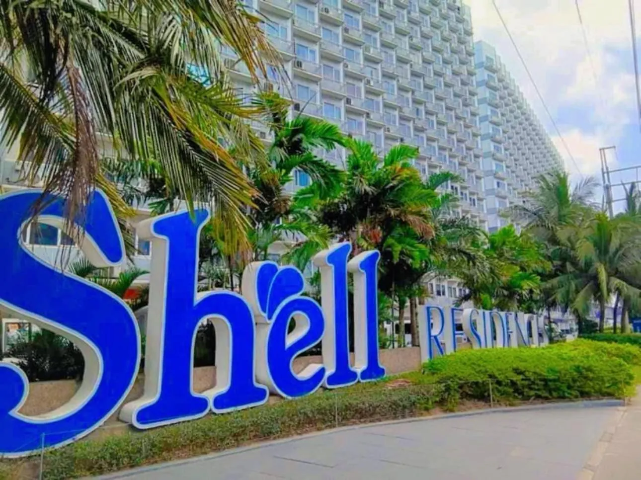 Apartment Shell Residence Manila